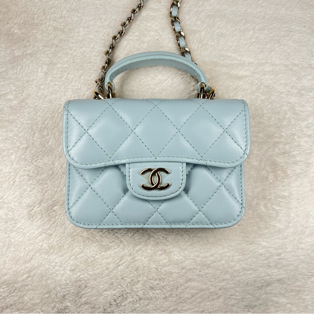 CHANEL 21K Lambskin Light Blue Quilted Flap Coin Purse with chain